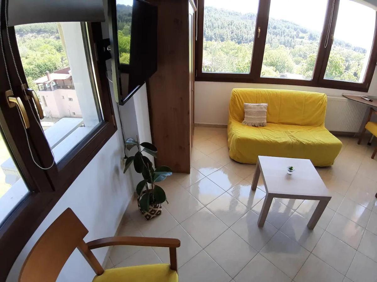 Studio Acropolis Serres Next To Center Bagian luar foto