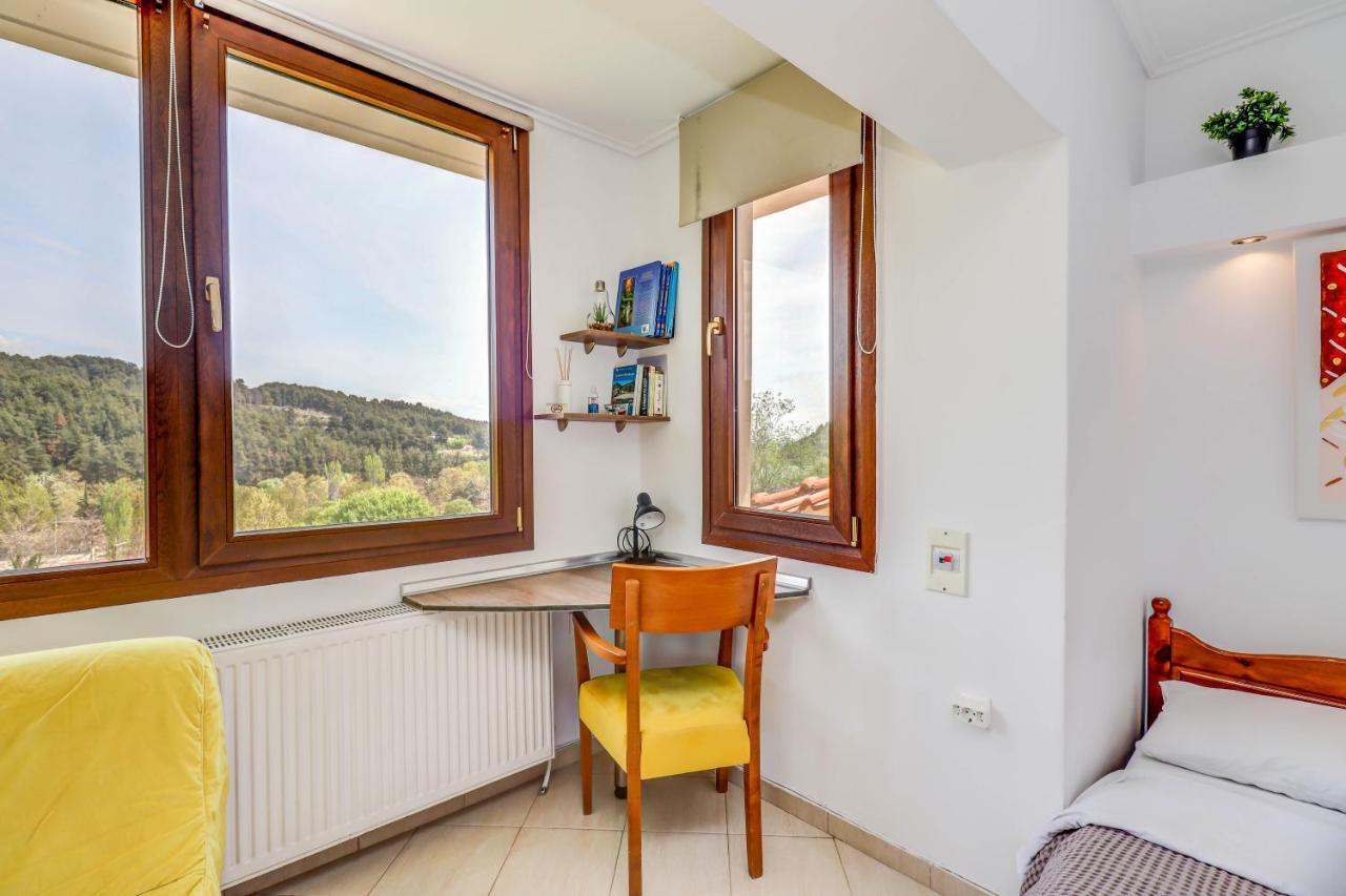 Studio Acropolis Serres Next To Center Bagian luar foto