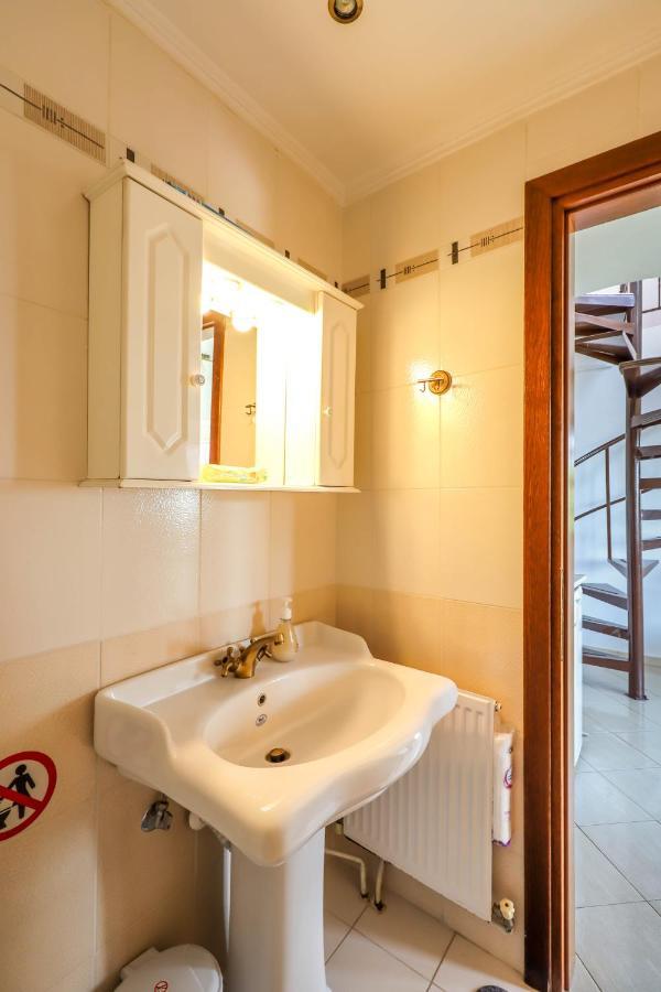 Studio Acropolis Serres Next To Center Bagian luar foto