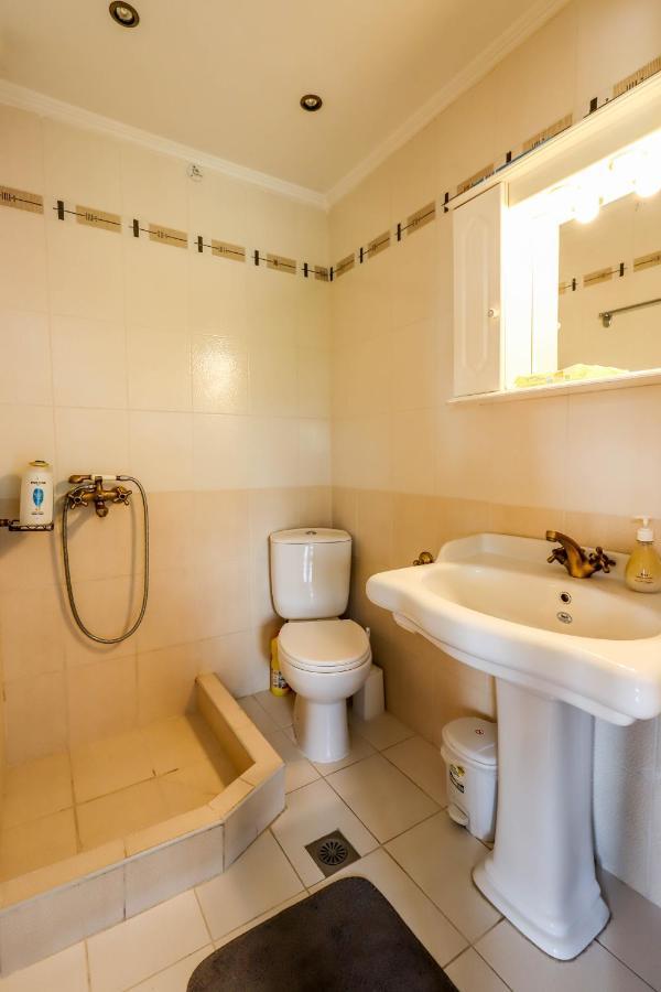 Studio Acropolis Serres Next To Center Bagian luar foto
