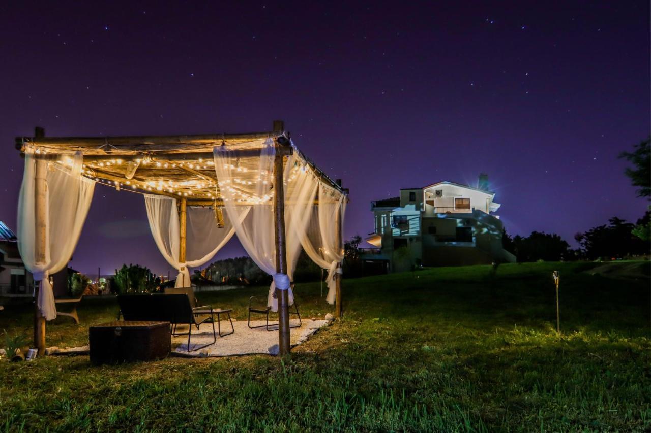 Studio Acropolis Serres Next To Center Bagian luar foto