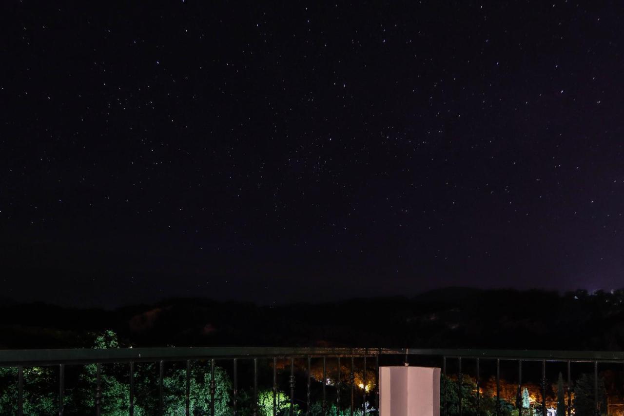 Studio Acropolis Serres Next To Center Bagian luar foto