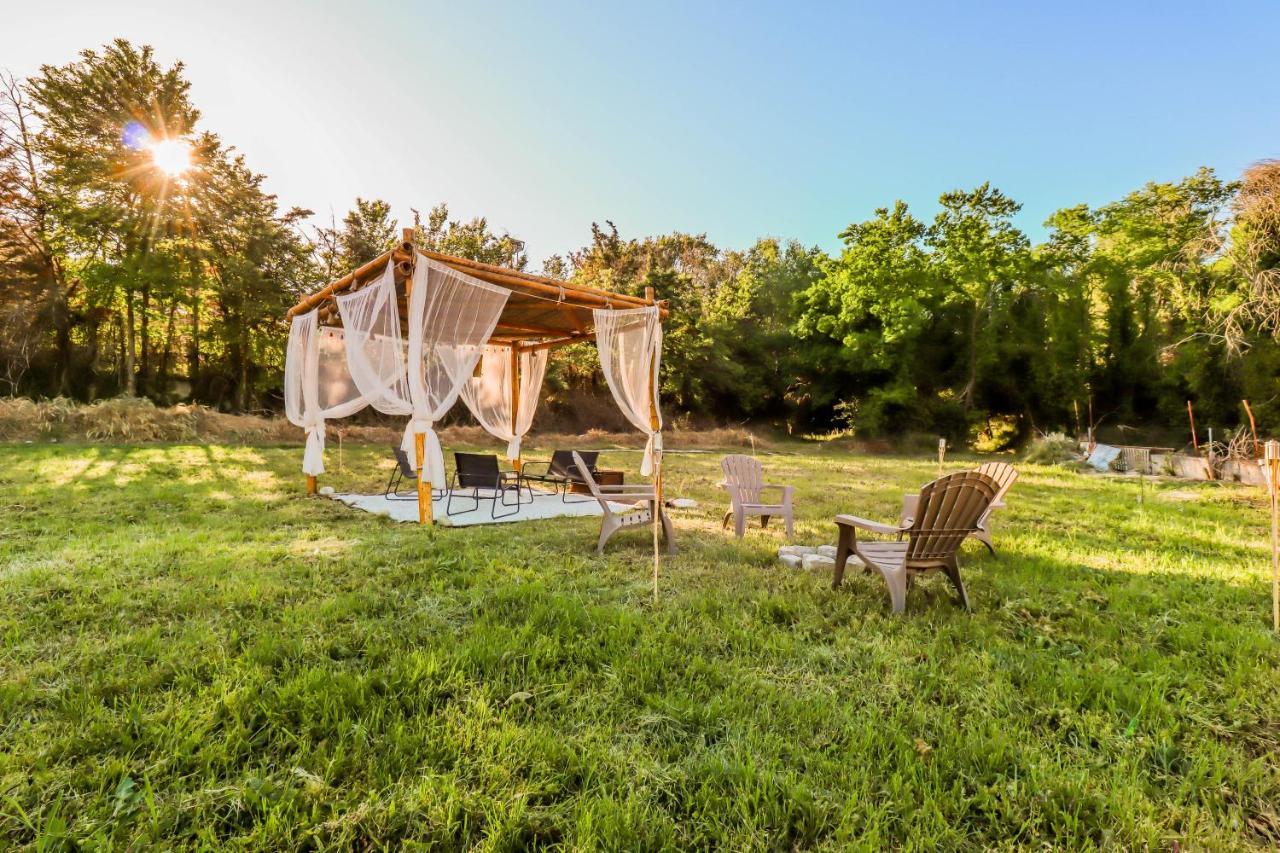 Studio Acropolis Serres Next To Center Bagian luar foto