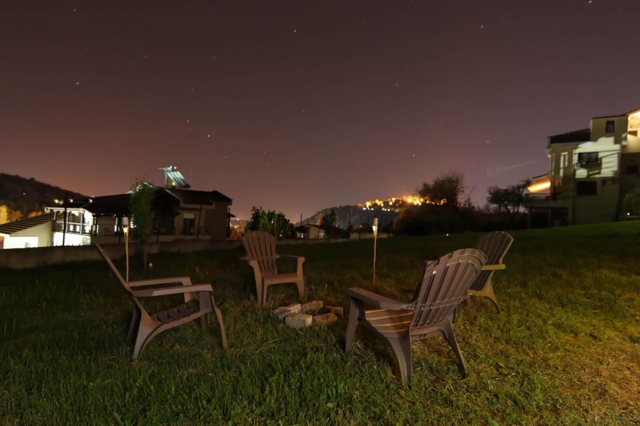 Studio Acropolis Serres Next To Center Bagian luar foto